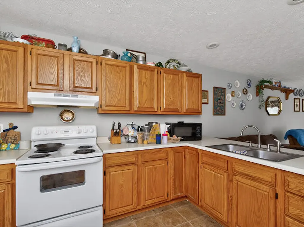 702-728 Parkway Avenue Harrodsburg KY 40330