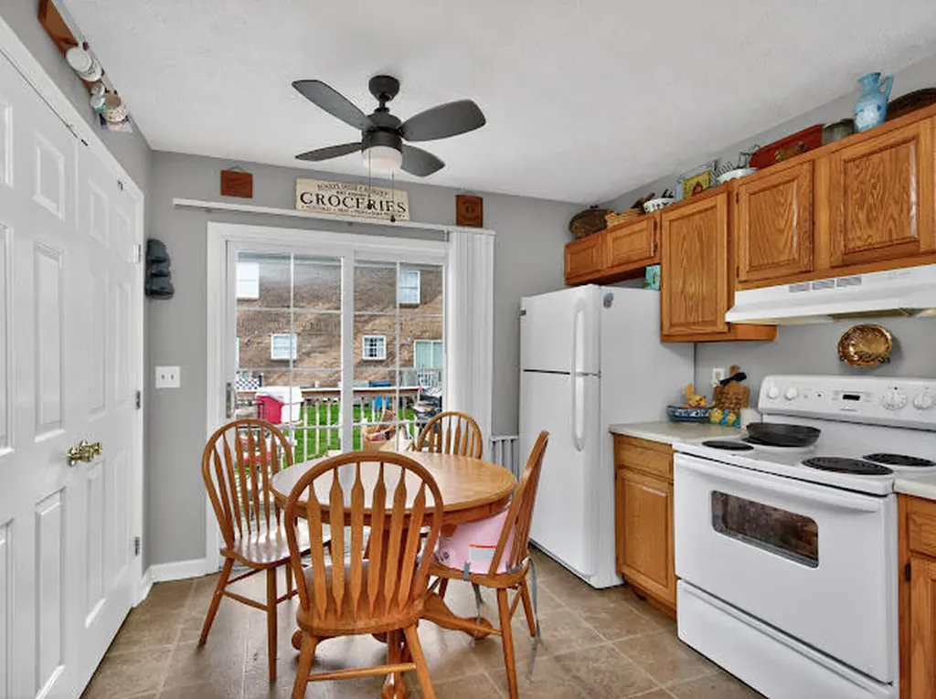 702-728 Parkway Avenue Harrodsburg KY 40330