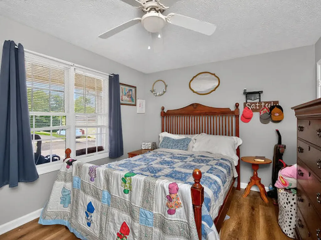702-728 Parkway Avenue Harrodsburg KY 40330