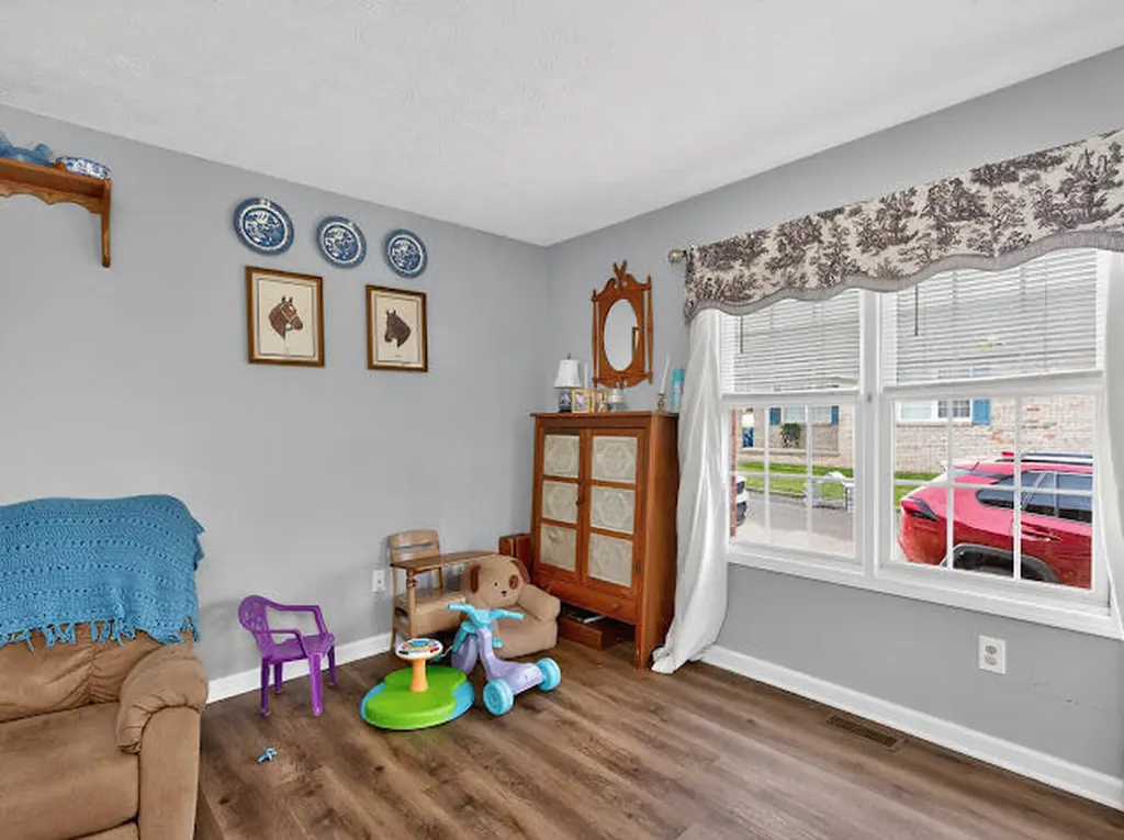 702-728 Parkway Avenue Harrodsburg KY 40330