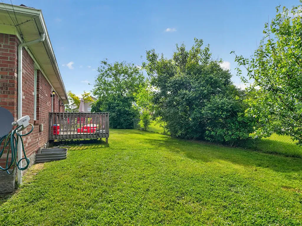 702-728 Parkway Avenue Harrodsburg KY 40330