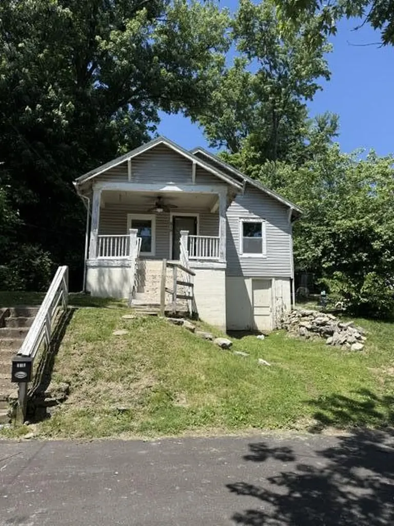 818 1st Avenue Frankfort KY 40601