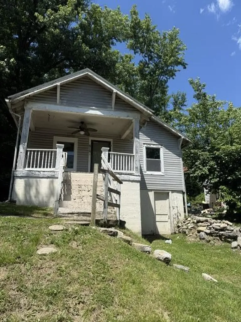 818 1st Avenue Frankfort KY 40601