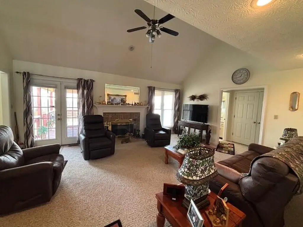 229 Shearwood Avenue Somerset KY 42503