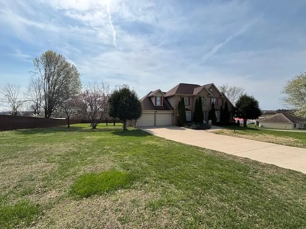 229 Shearwood Avenue Somerset KY 42503