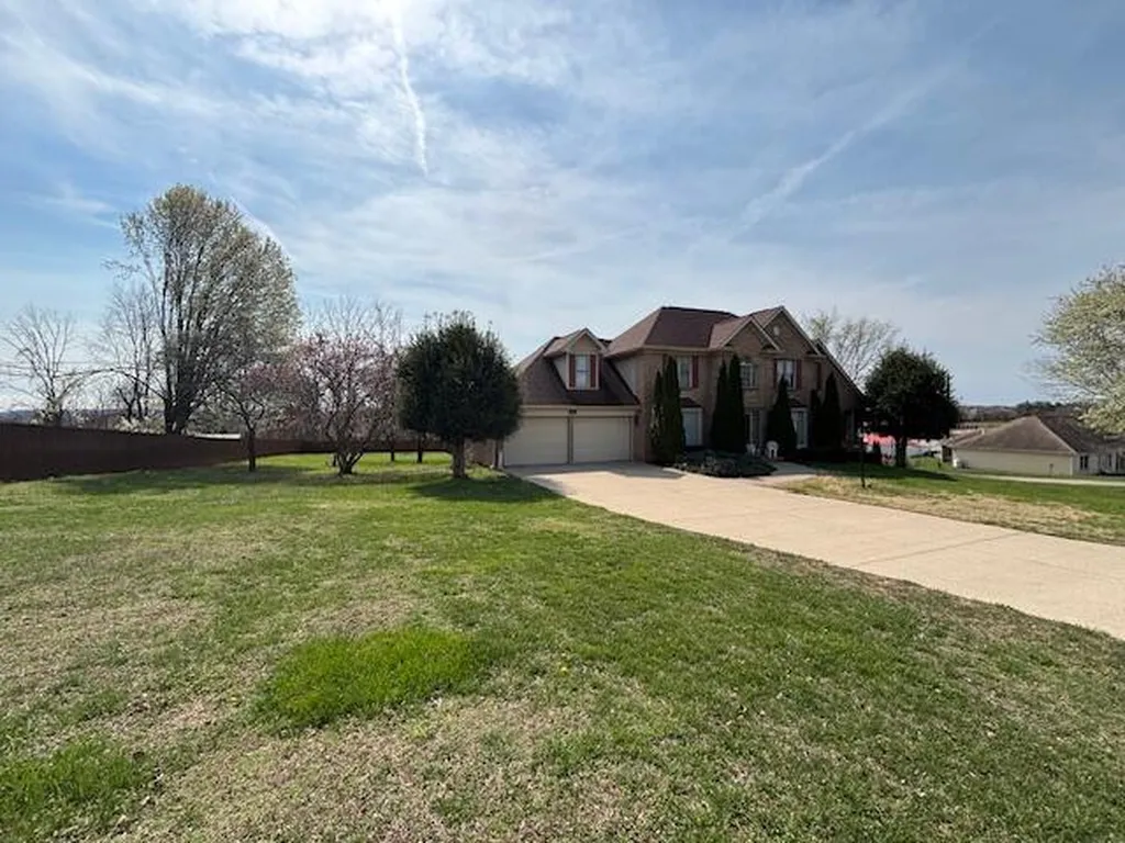 229 Shearwood Avenue Somerset KY 42503