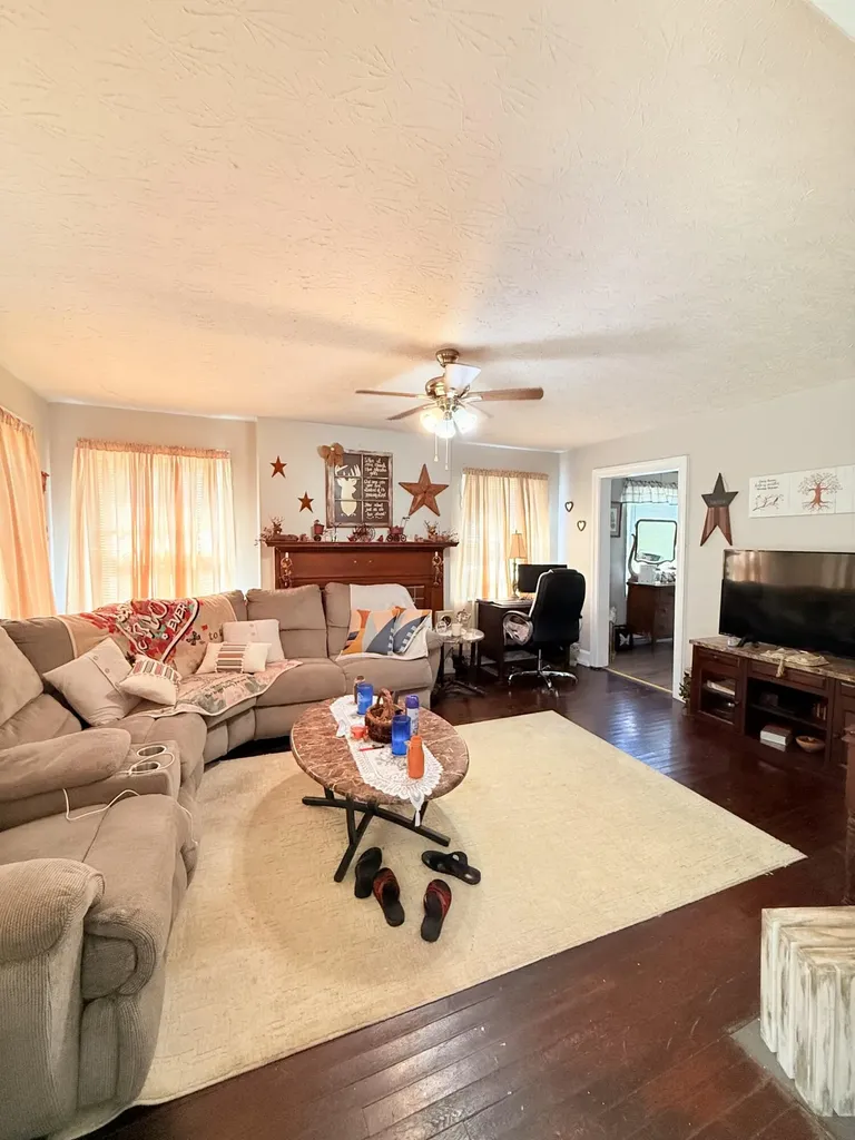 3088 Cane Ridge Road Paris KY 40361