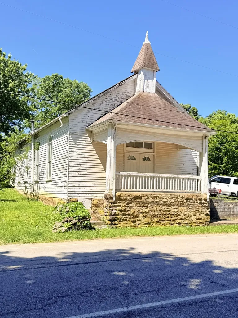 3052 Cane Ridge Road Paris KY 40361