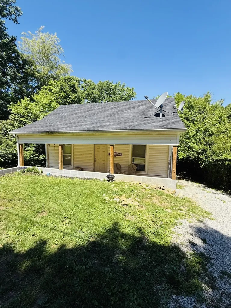3004 Cane Ridge Road Paris KY 40361