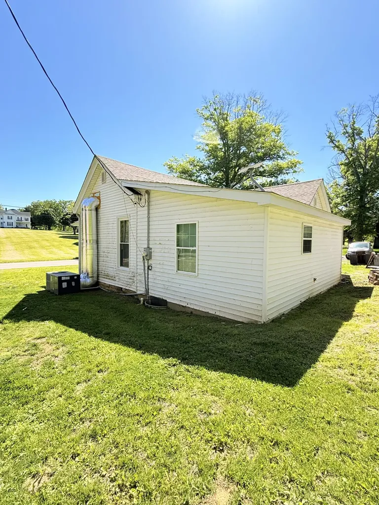 3092 Cane Ridge Road Paris KY 40361