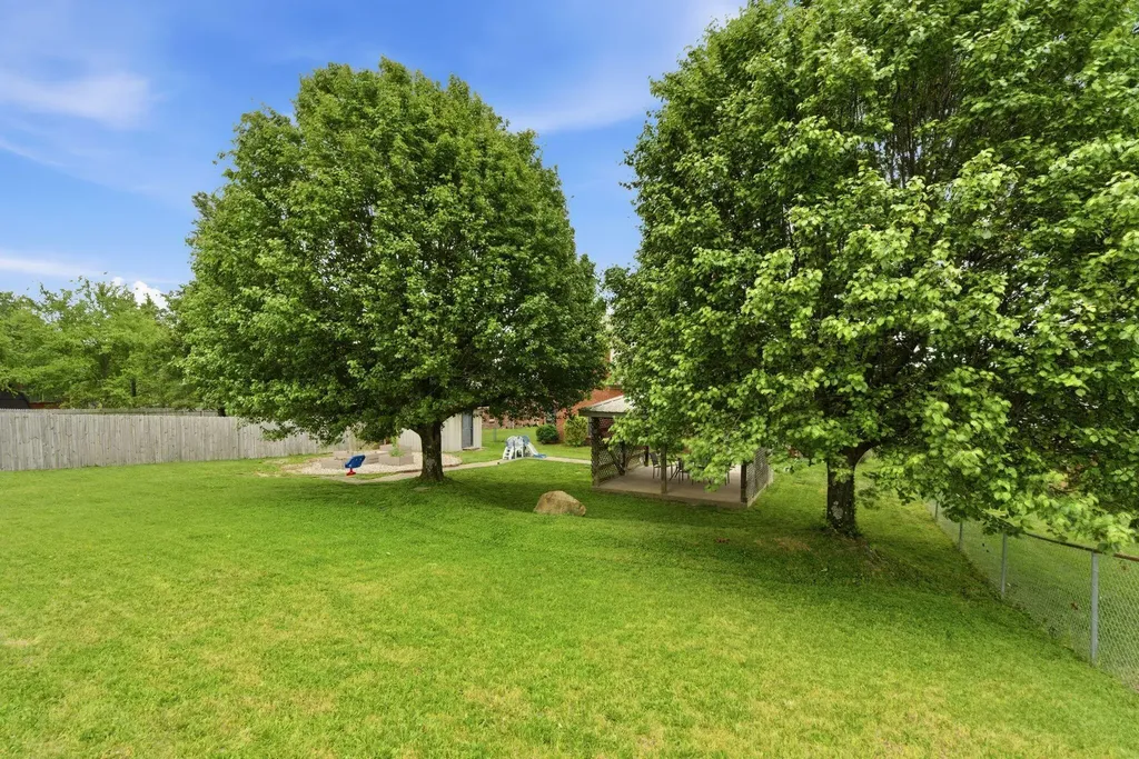 708 Hackney Court Richmond KY 40475