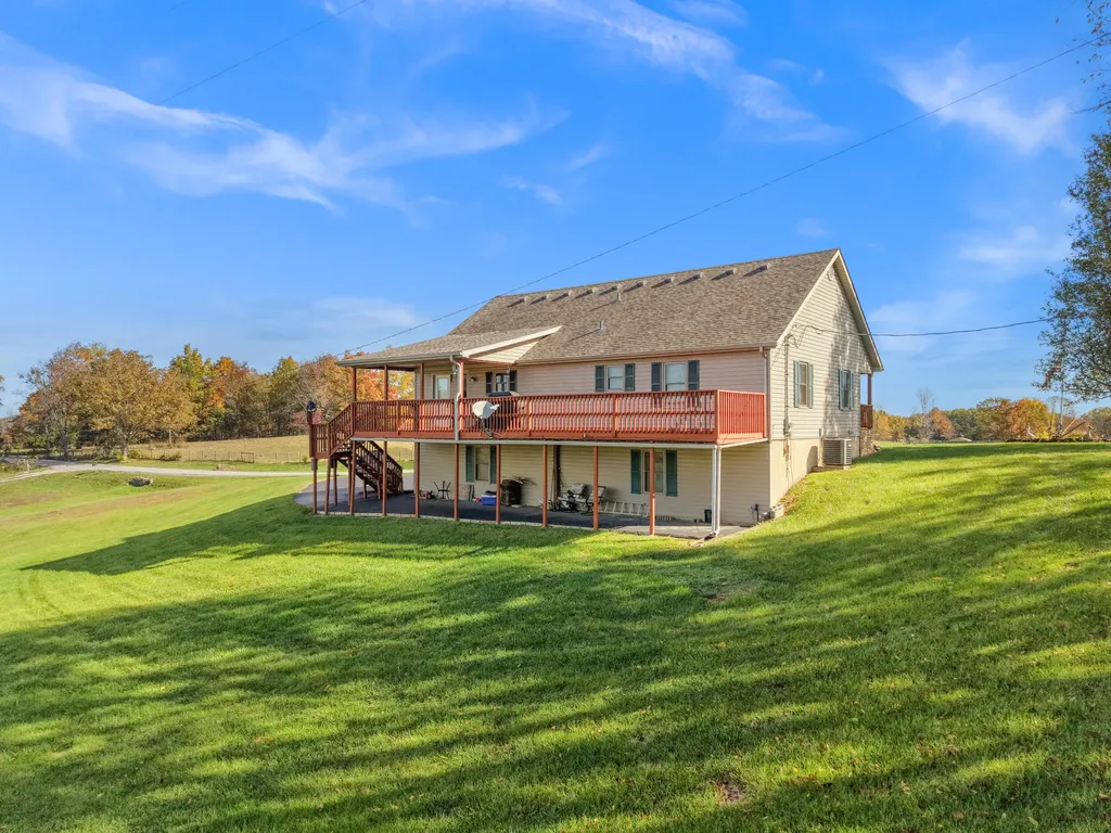 1518 Oakland Lane Harrodsburg KY 40330