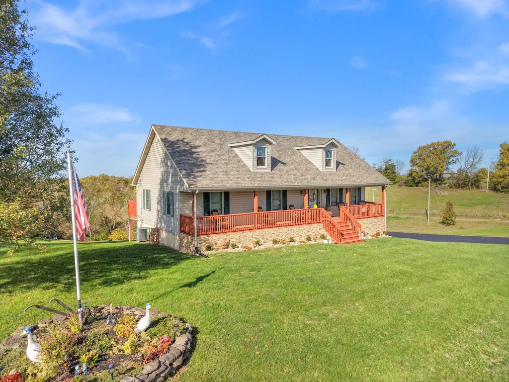 1518 Oakland Lane Harrodsburg KY 40330