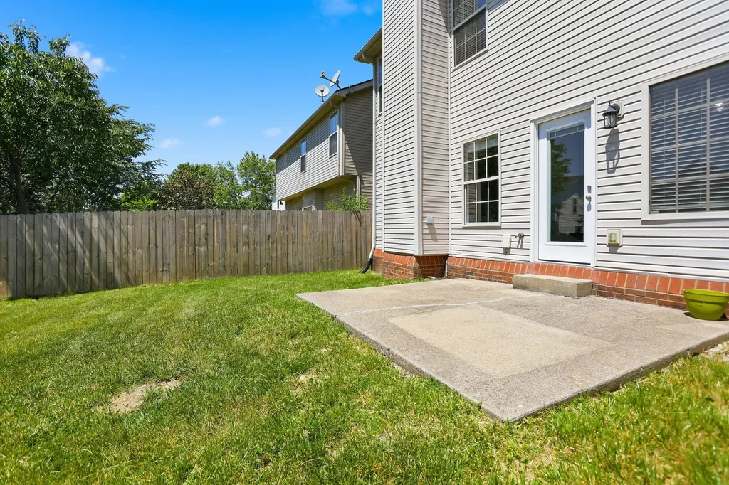 3732 Wargrave Walk Lexington KY 40509