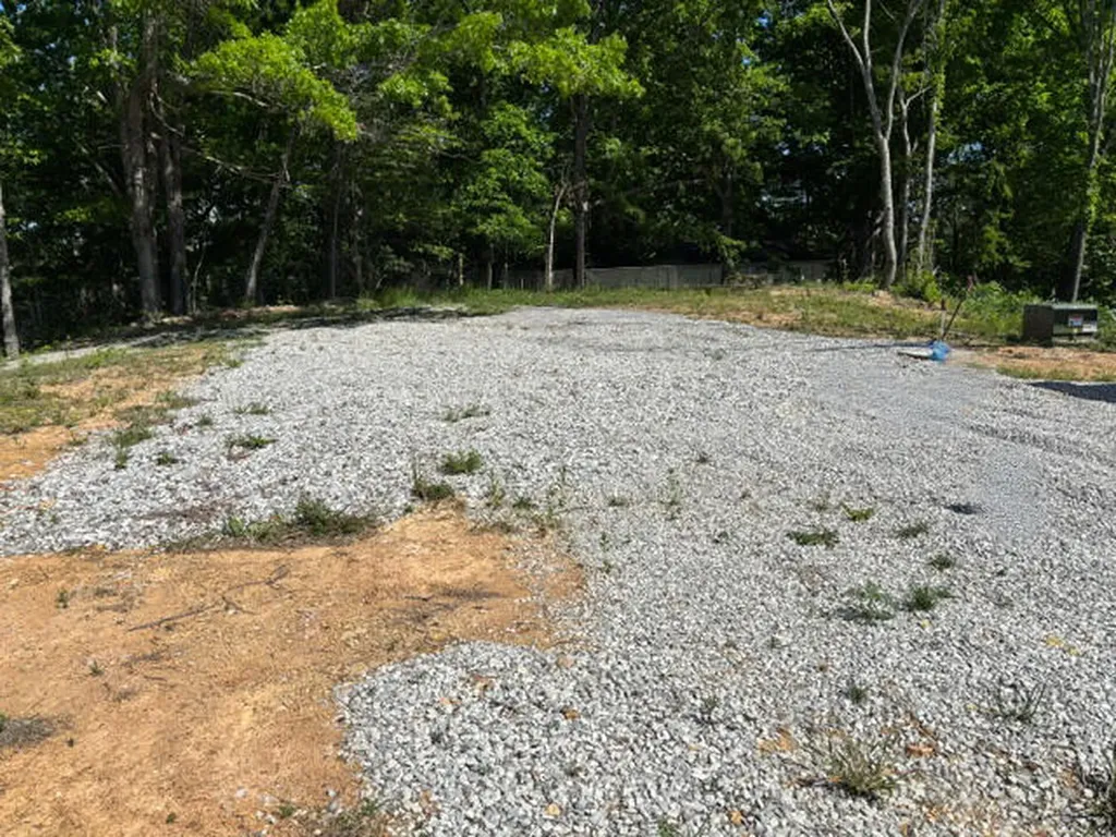 1677 Jackson County High School Road Mckee KY 40447