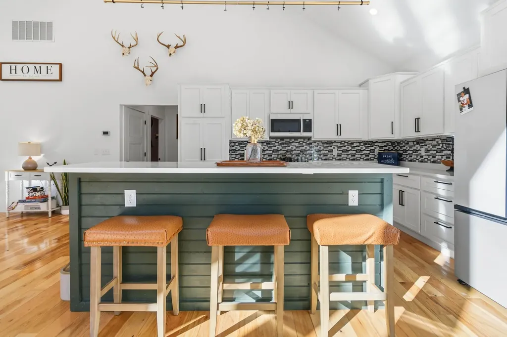 2074 Harris Creek Road Stanford KY 40484