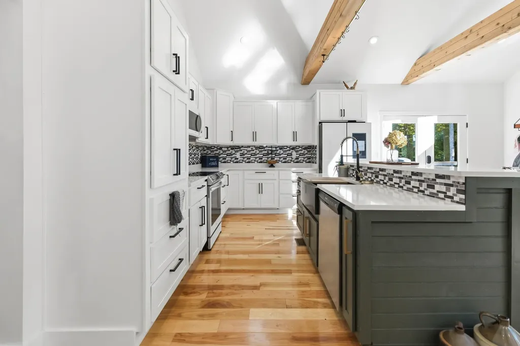 2074 Harris Creek Road Stanford KY 40484