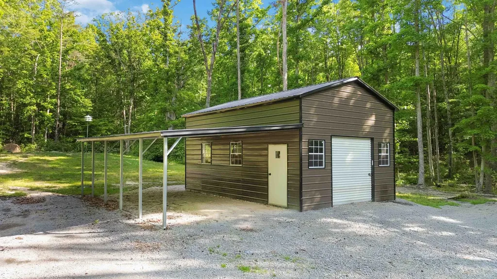 2074 Harris Creek Road Stanford KY 40484