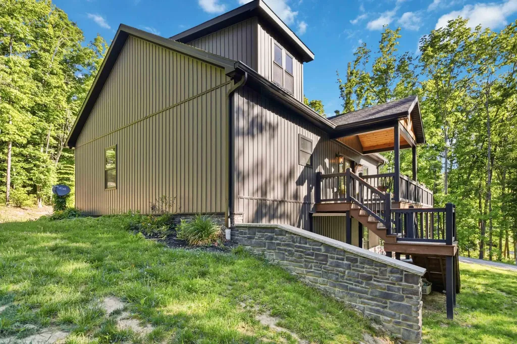 2074 Harris Creek Road Stanford KY 40484