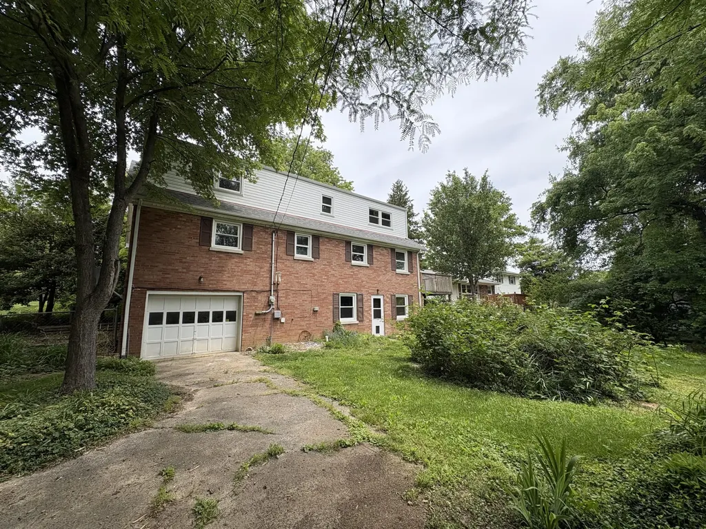 104 Loch Lomond Drive Lexington KY 40517