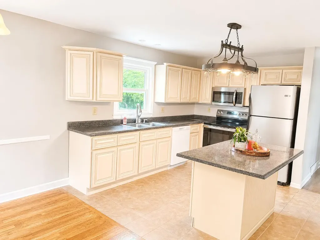 104 Loch Lomond Drive Lexington KY 40517
