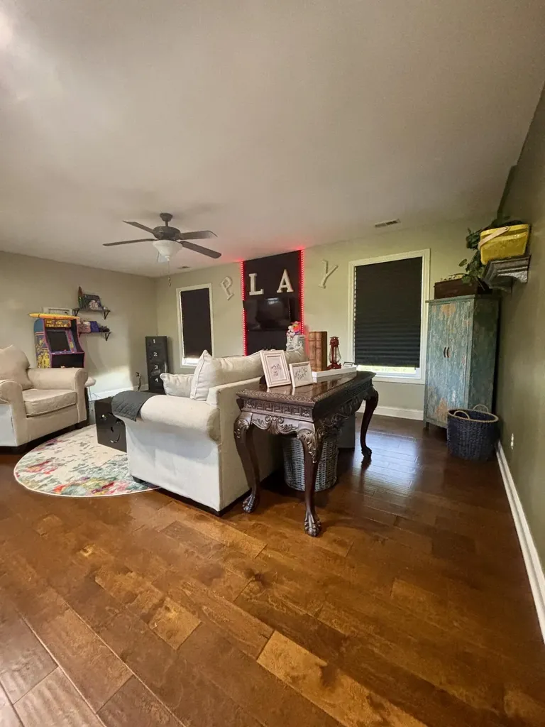 877 Porter Road Sadieville KY 40370