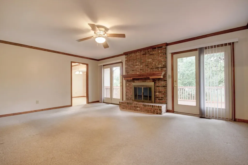 2125 Sallee Drive Lexington KY 40513