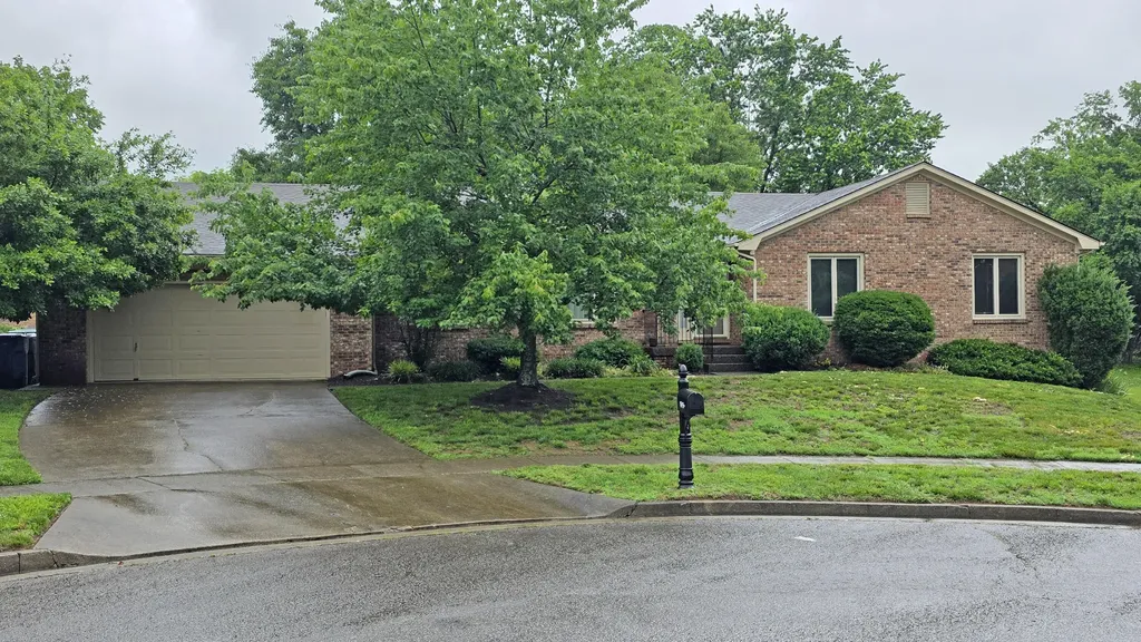 2125 Sallee Drive Lexington KY 40513