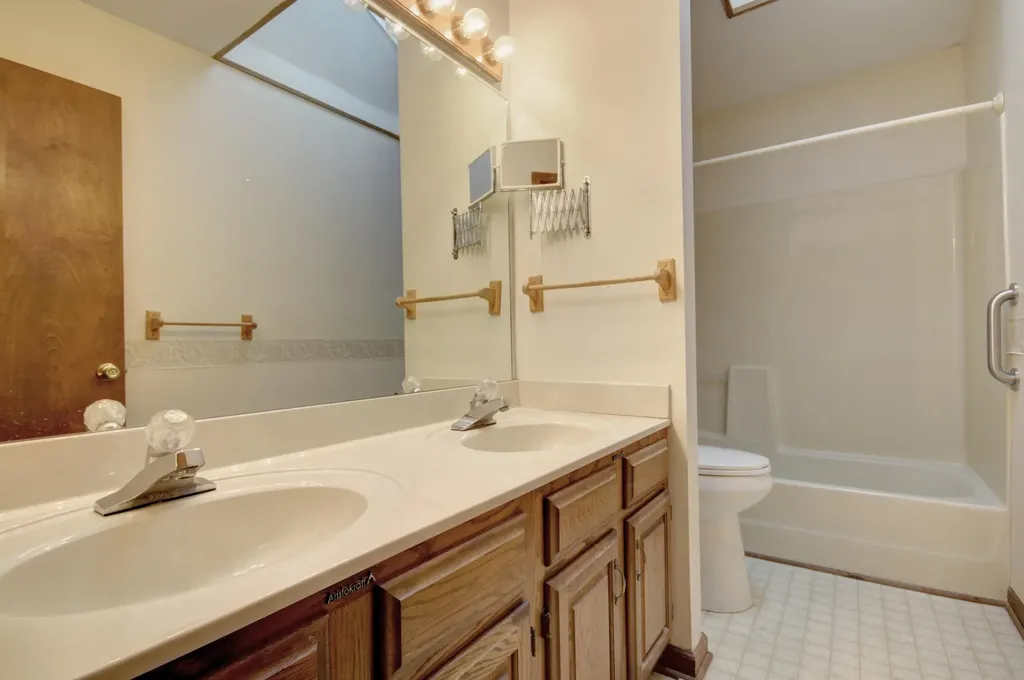 2125 Sallee Drive Lexington KY 40513
