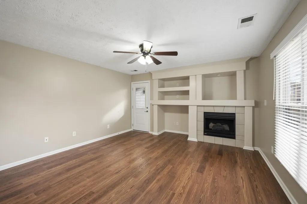 2917 Sandersville Road Lexington KY 40511