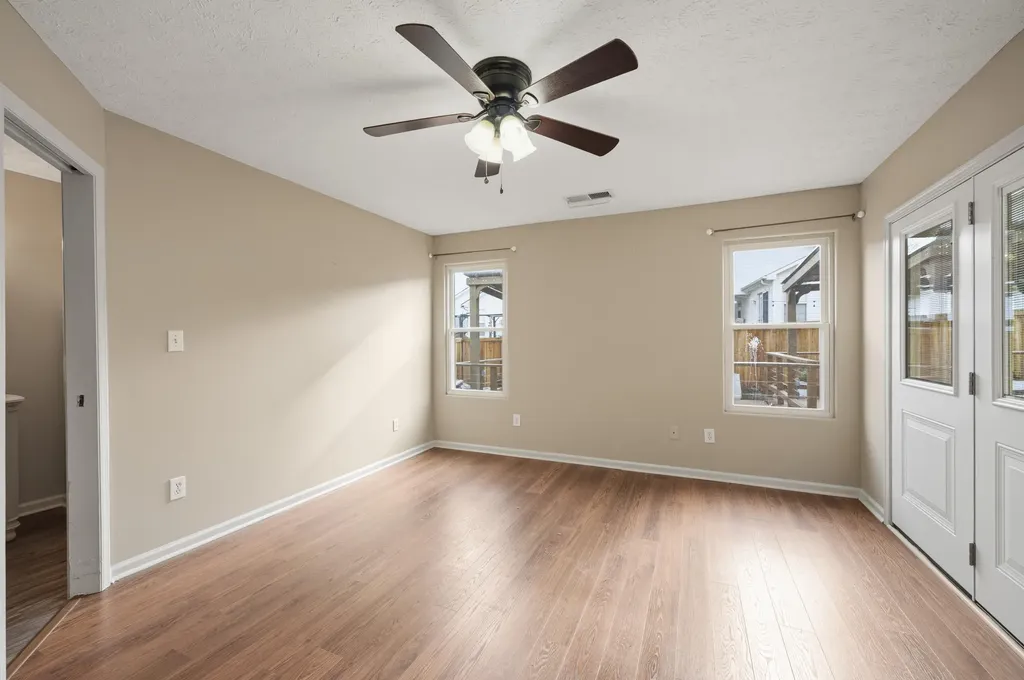 2917 Sandersville Road Lexington KY 40511
