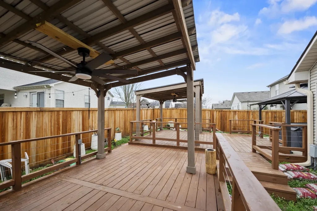 2917 Sandersville Road Lexington KY 40511