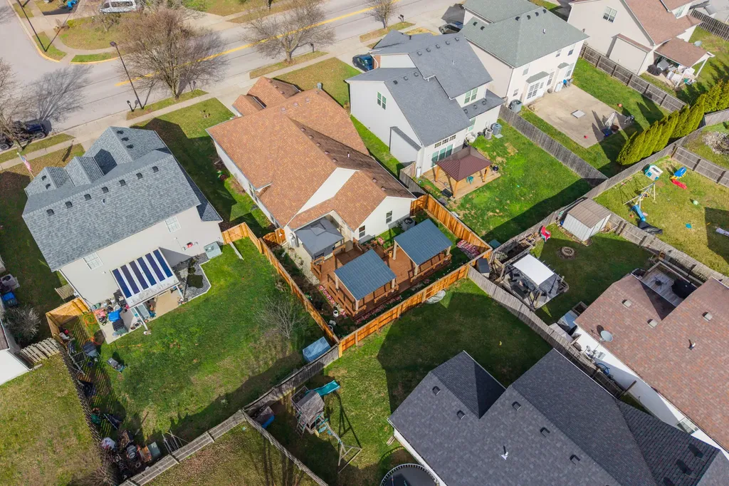 2917 Sandersville Road Lexington KY 40511