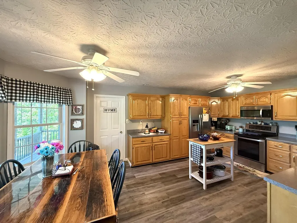 173 Brewer Way Lancaster KY 40444