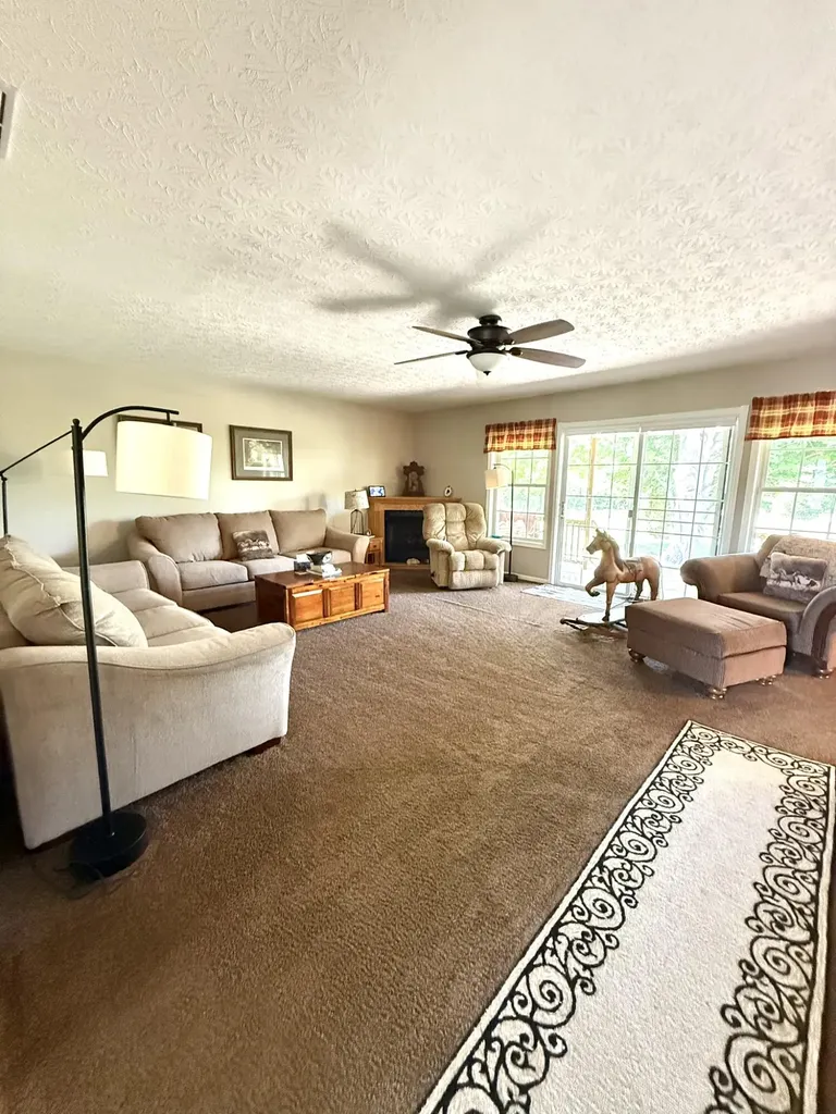 173 Brewer Way Lancaster KY 40444
