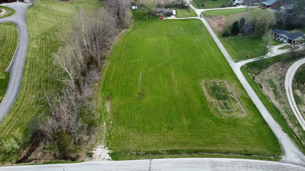 2786 N Bend Road Stanton KY 40380