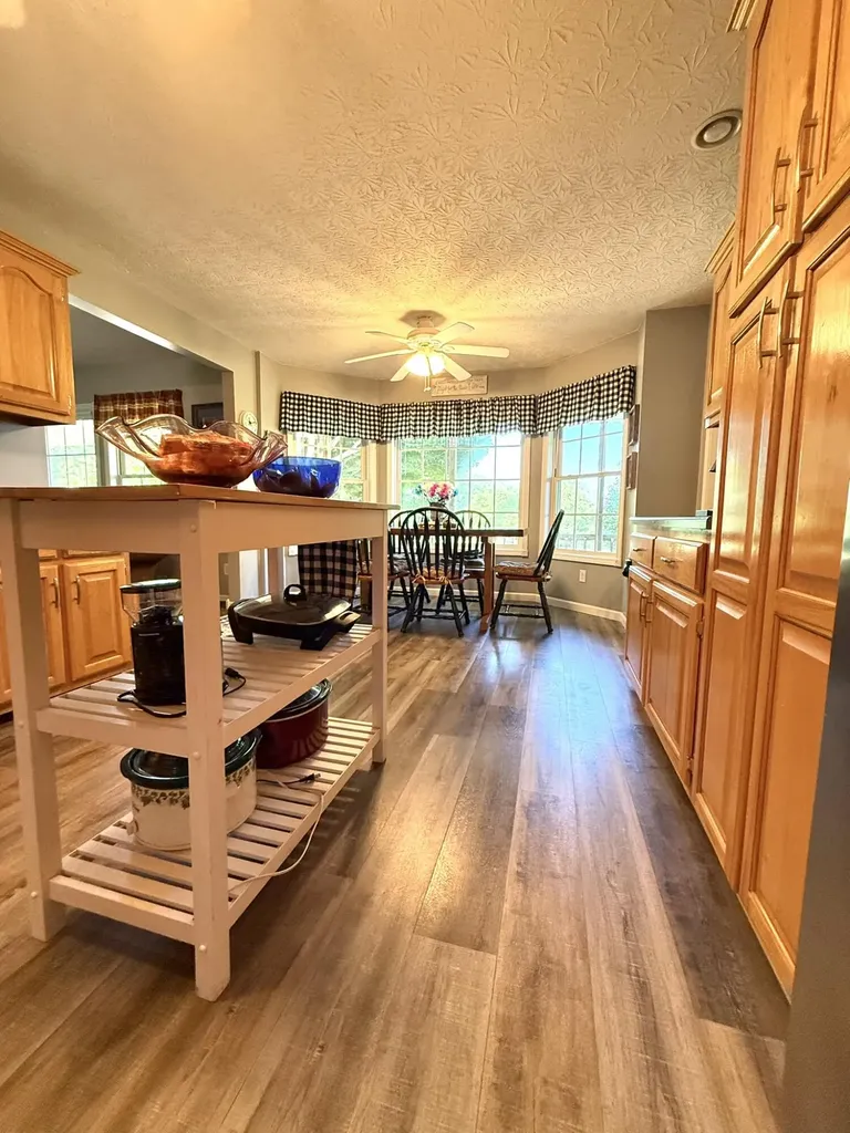 173 Brewer Way Lancaster KY 40444