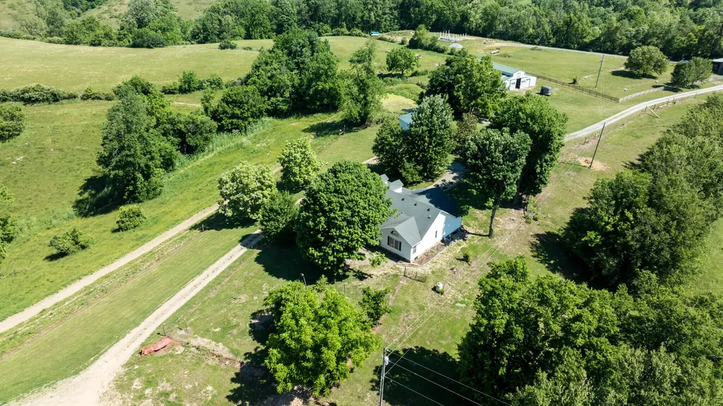 173 Brewer Way Lancaster KY 40444