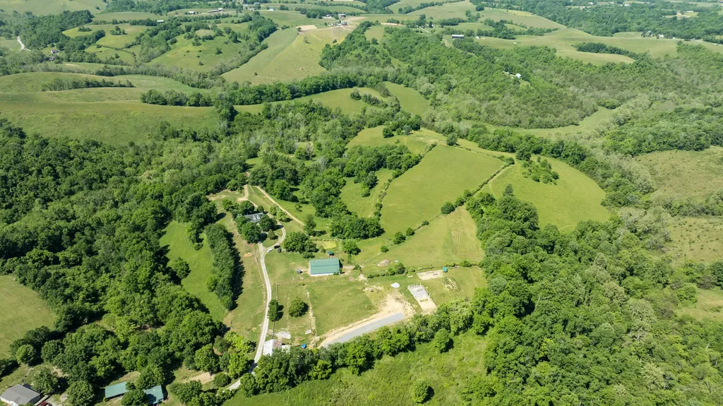 173 Brewer Way Lancaster KY 40444