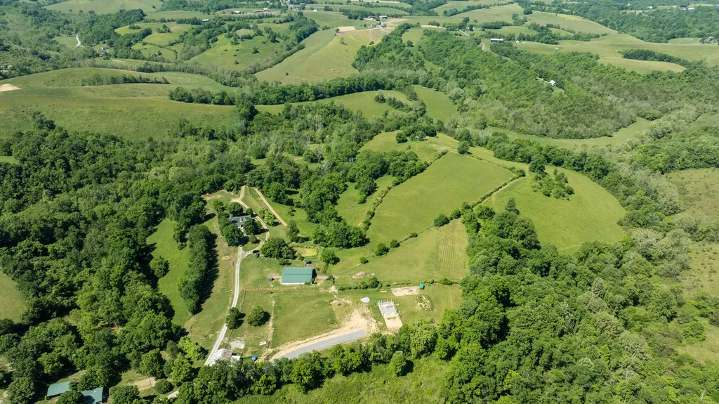 173 Brewer Way Lancaster KY 40444