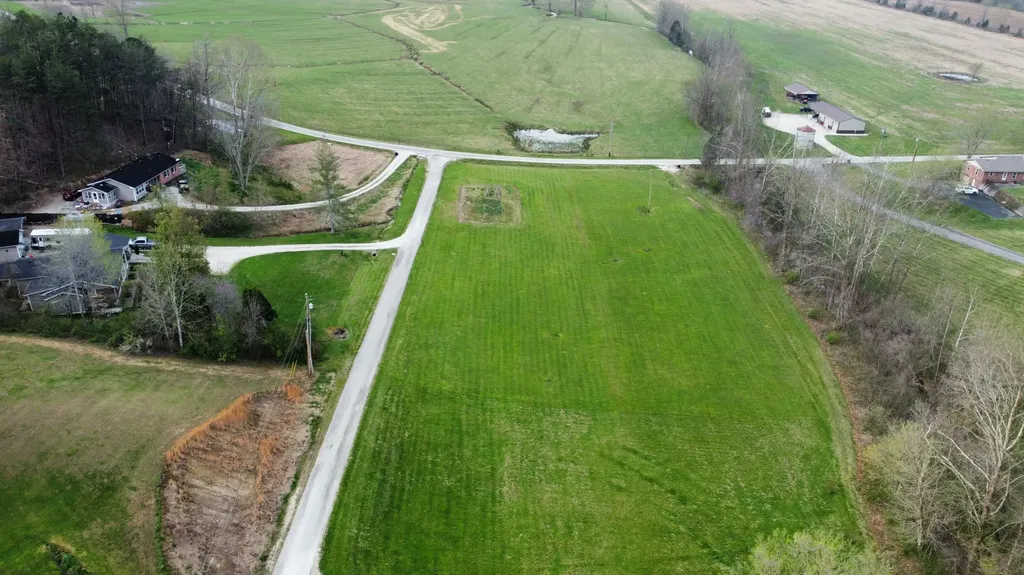 2786 N Bend Road Stanton KY 40380