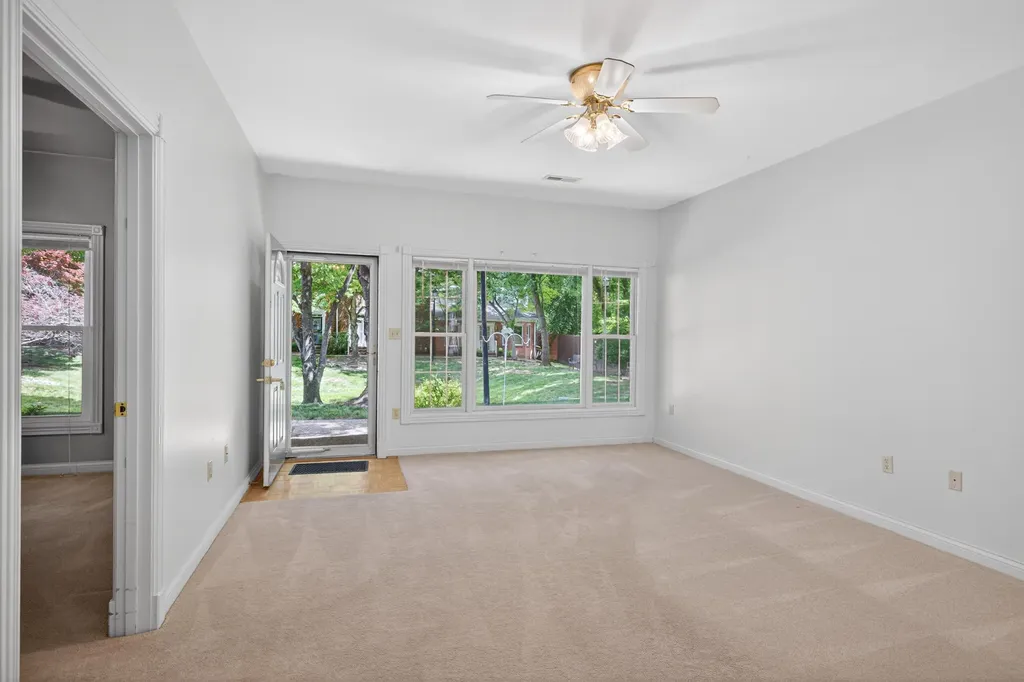 105 Savannah Way Danville KY 40422