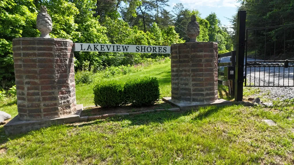 Tract 15 Buck Tail Drive Burnside KY 42519