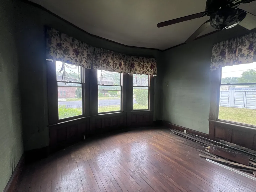 215 S 21st Street Middlesboro KY 40965