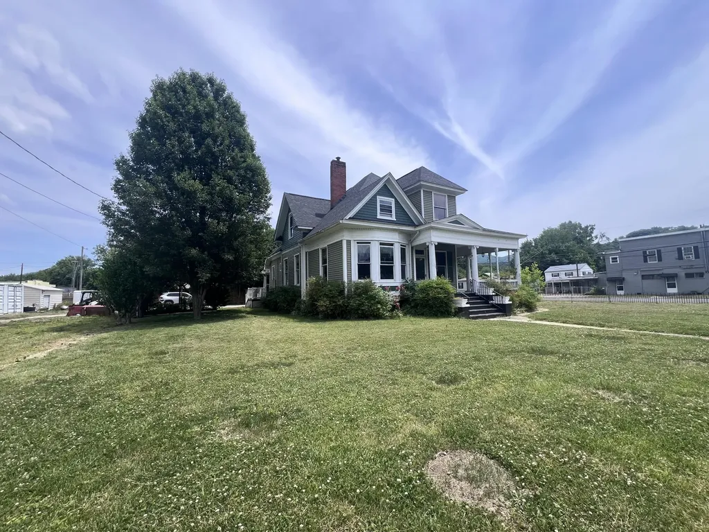 215 S 21st Street Middlesboro KY 40965