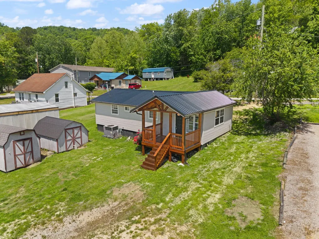 131 Barber Road Clearfield KY 40313