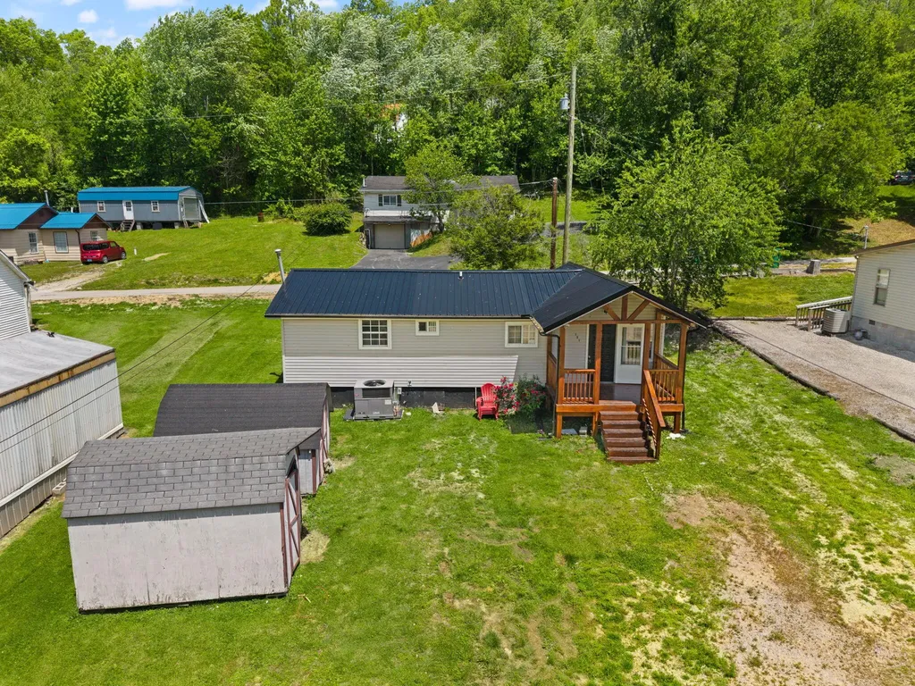 131 Barber Road Clearfield KY 40313