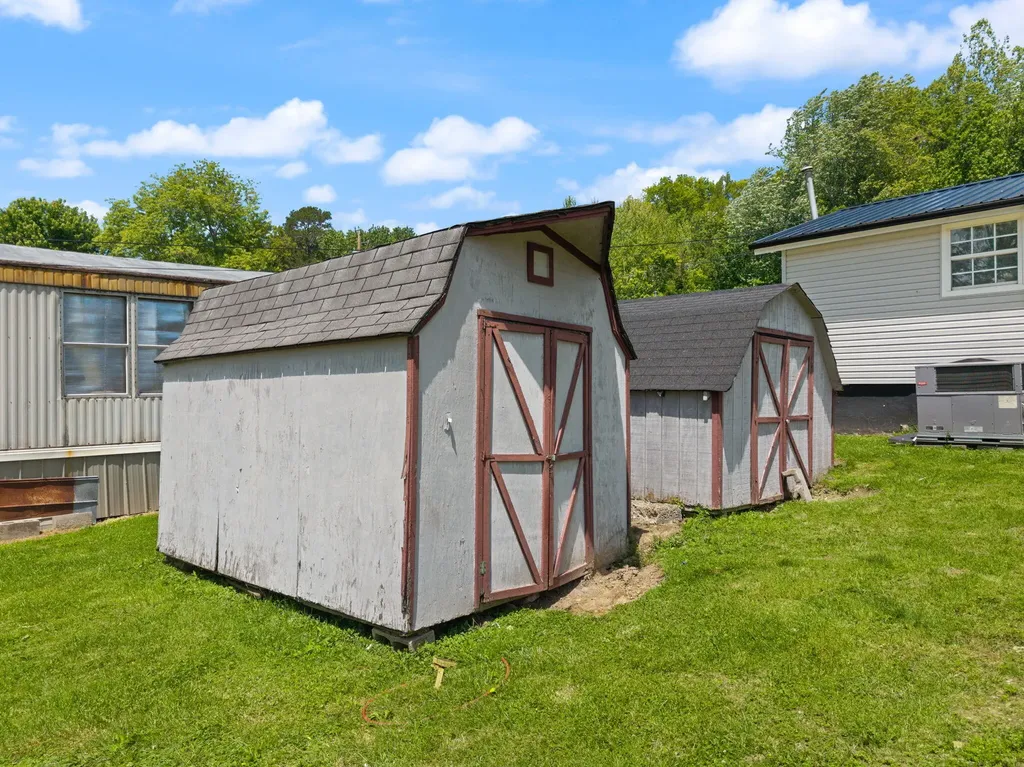 131 Barber Road Clearfield KY 40313