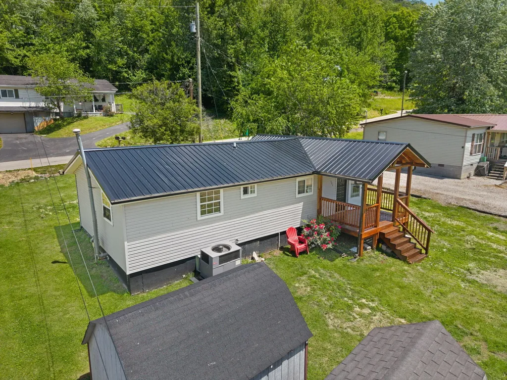 131 Barber Road Clearfield KY 40313