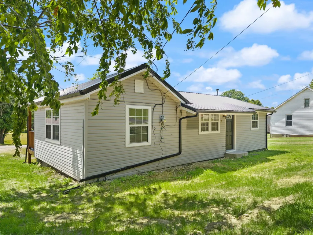 131 Barber Road Clearfield KY 40313